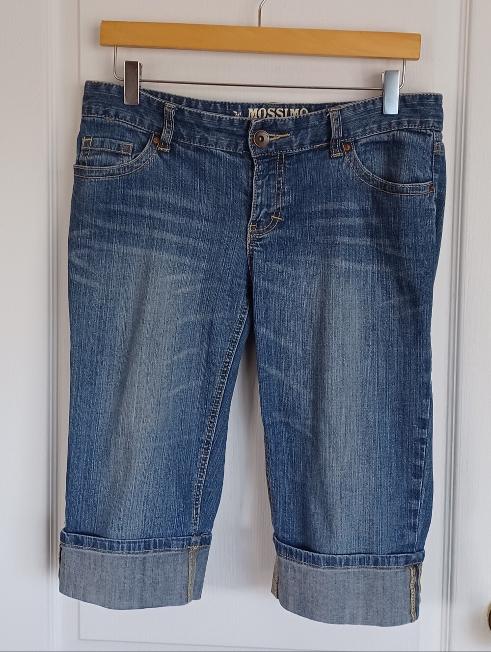 MOSSIMO SUPPLY CO./TARGET WIDE-CUFF DENIM BERMUDA SHORTS "FIT 6" JUNIORS SIZE 9